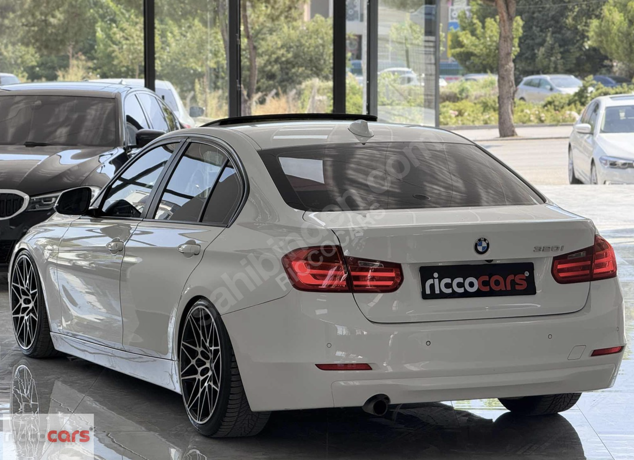 BMW 320i ED TECHNO PLUS