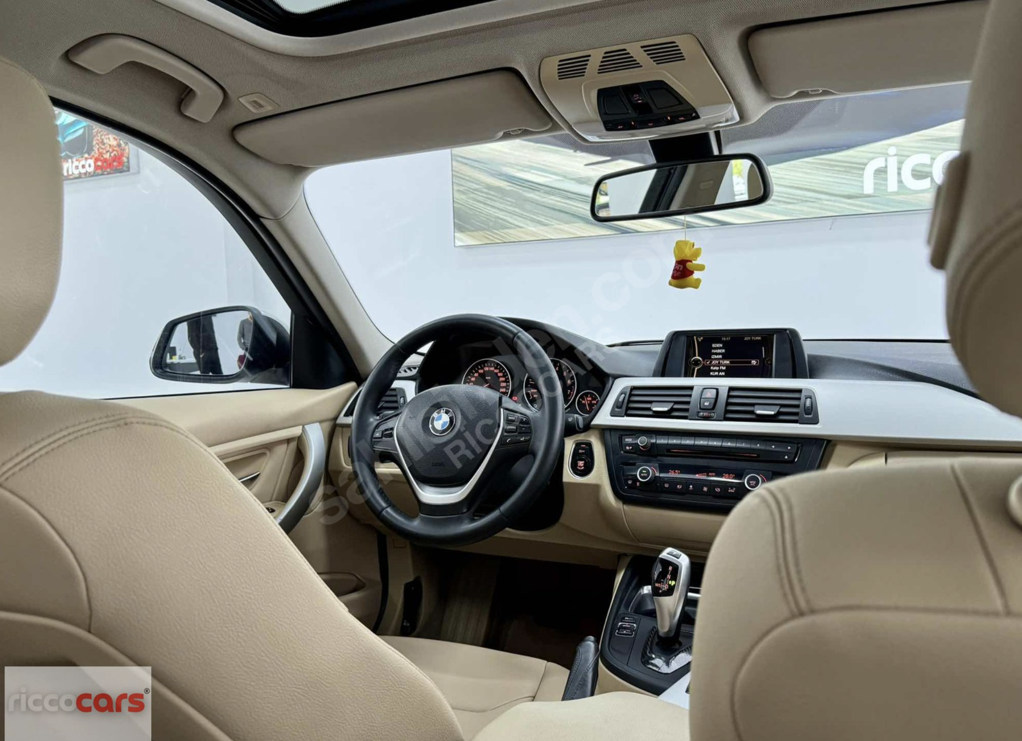 BMW 320i ED TECHNO PLUS